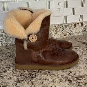 Ugg Size 10 Brown with Button